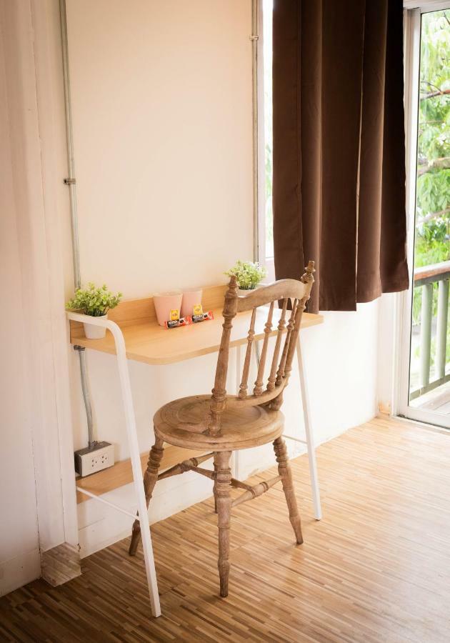The Old Car Guesthouse Chiang Mai Ngoại thất bức ảnh